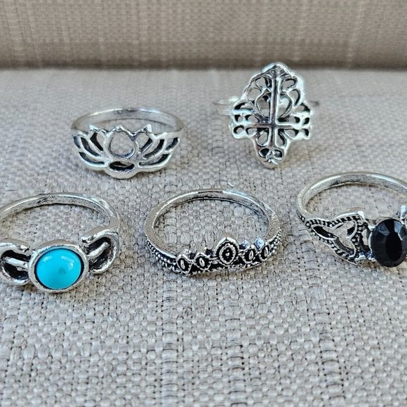 Women Rings Set of 5 rings Fashion Jewelry Silver Tone Rings Size 6.5 - Picture 2 of 10